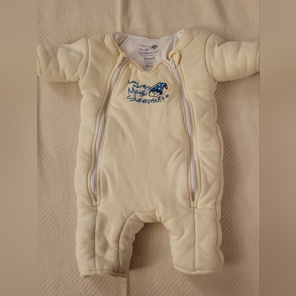 Baby Merlin Magic Sleepsuit small 3 -6 months - Picture 1 of 4